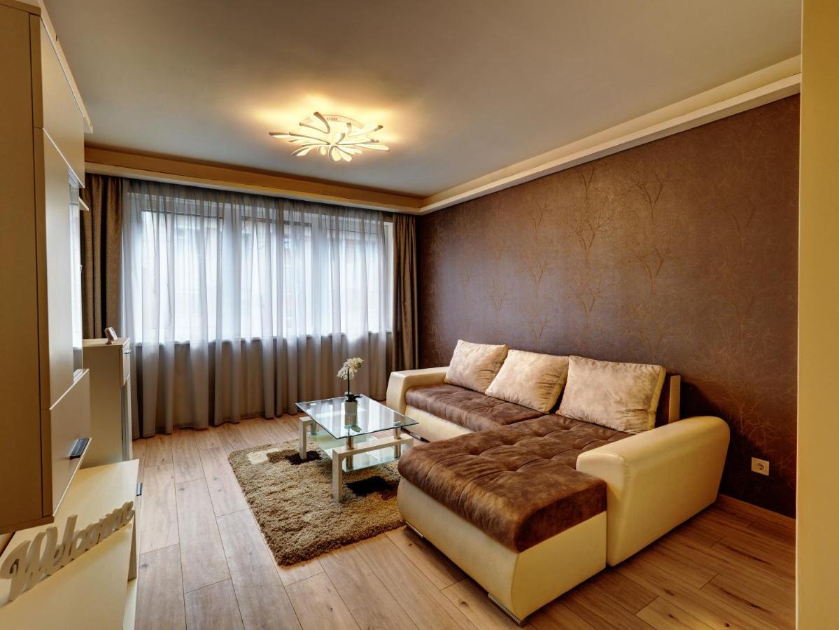 Ferienwohnung Hajnal Apartman Szegedin Exterior foto